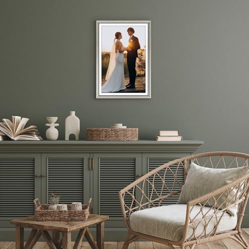 Americanflat 13x19 Vintage Picture Frame - Matted to 12x18 - Silver - Image 4