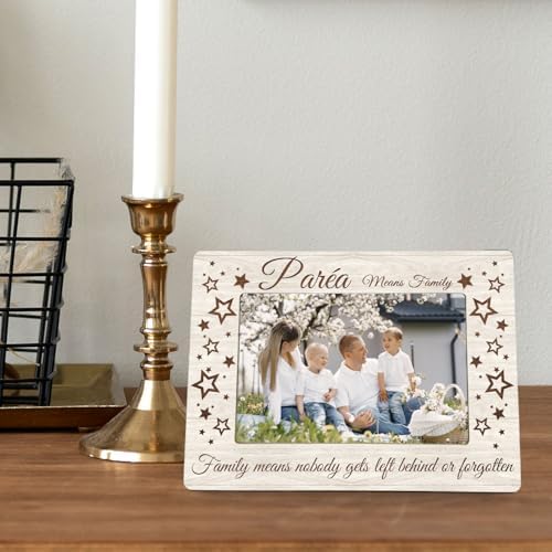 Greek Family Picture Frame - Family Paréa Wooden Signs Photo Frame Gifts 4x6, Homecoming Gift for Desk Decor - Image 5