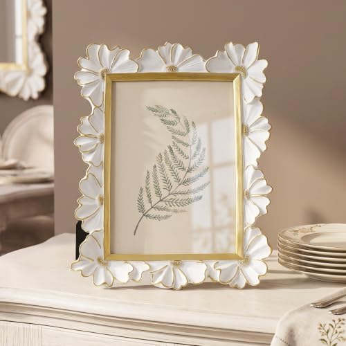 Cuspin White and Gold 5x7 Picture Frame Ornate Floral Vintage Resin Frame - Image 4
