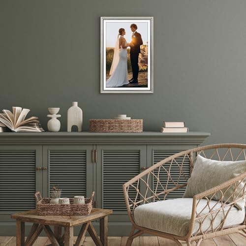 Americanflat 12x18 Vintage Poster Frame - Matted to 11x17 - Silver - Image 4