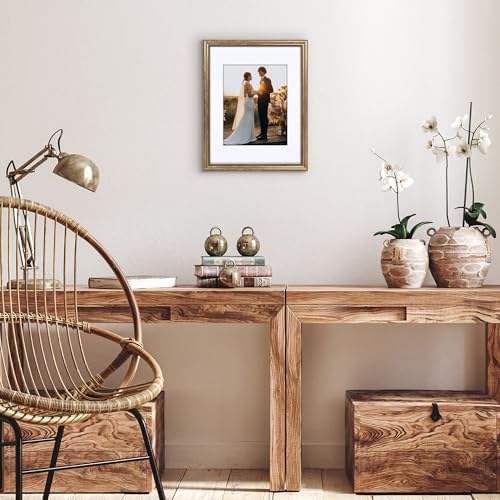 Americanflat 11x14 Vintage Picture Frame - Matted to 8x10 - Gold - Image 4