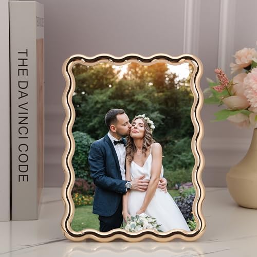 5x7'' Hi-End Zinc Alloy Gold Picture Frame with Wave Design - Modern Glamour 7x5'' Gold Picture Frames for Desktop and Wall Hanging. - Image 2