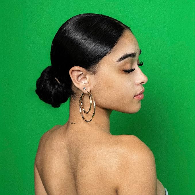 Kate Seamless Paper Backdrop Green Paper Backdrop for Photoshoot (86''x32.8' Stinger) - Image 6
